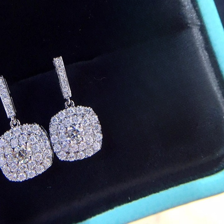 beautifull Sparkling Korean Zircon Earrings – Chic & Timeless Design Available In Golden And Silver Color - Golden