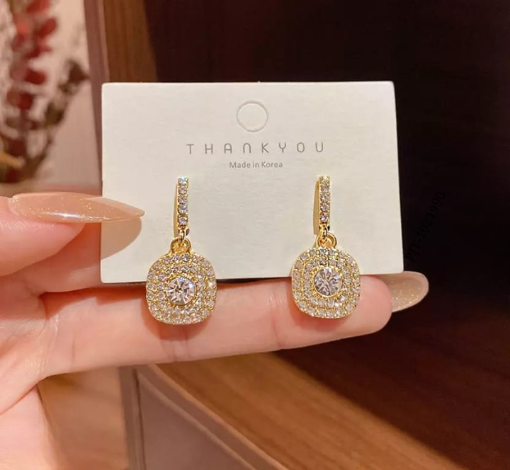 beautifull Sparkling Korean Zircon Earrings – Chic & Timeless Design Available In Golden And Silver Color - Golden