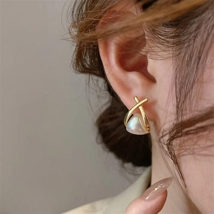 Trendy Korean Cross Pearl Earrings – Sculpted Design