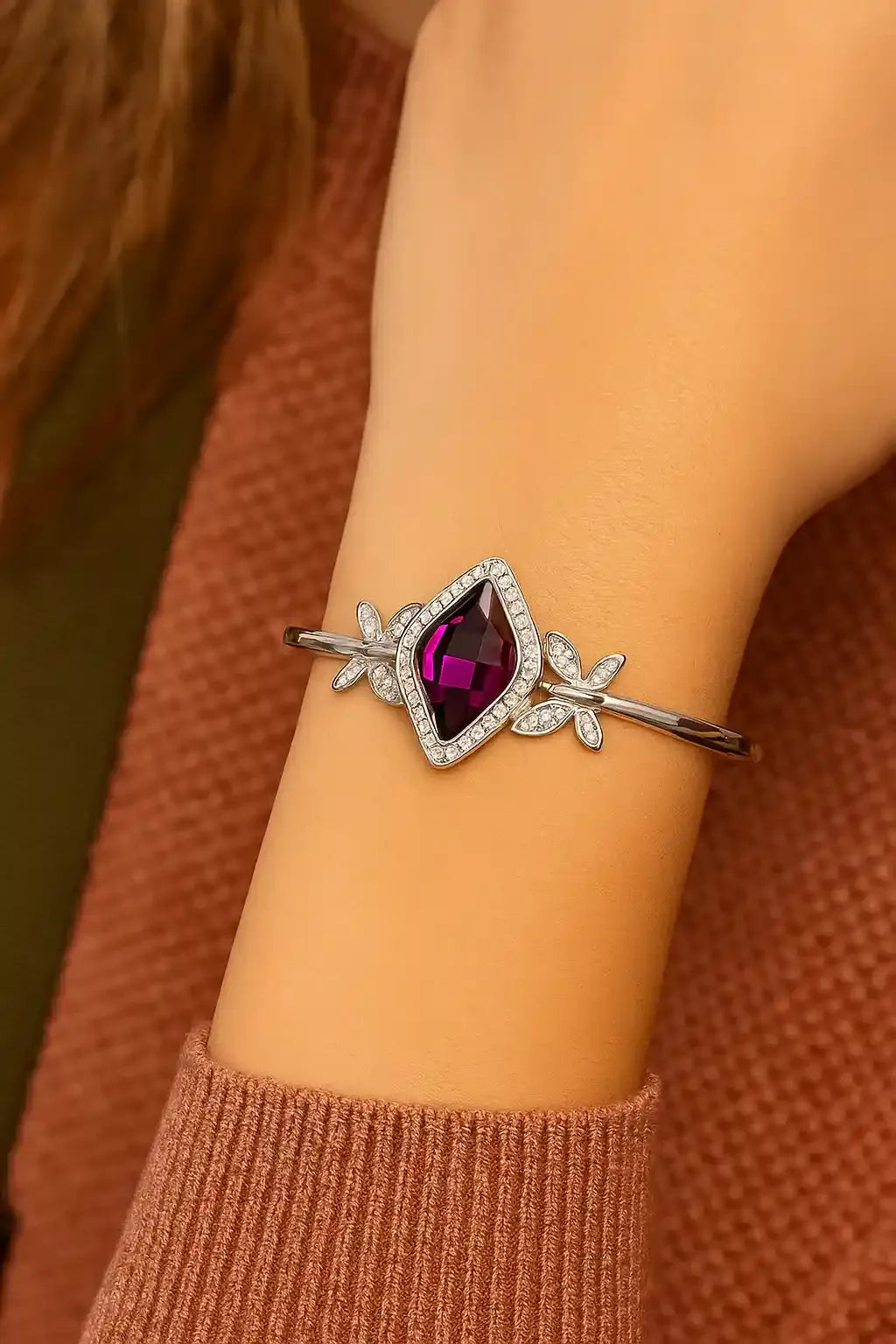 Amara Violet Elegant Bracelet with Refined Violet Gemstones